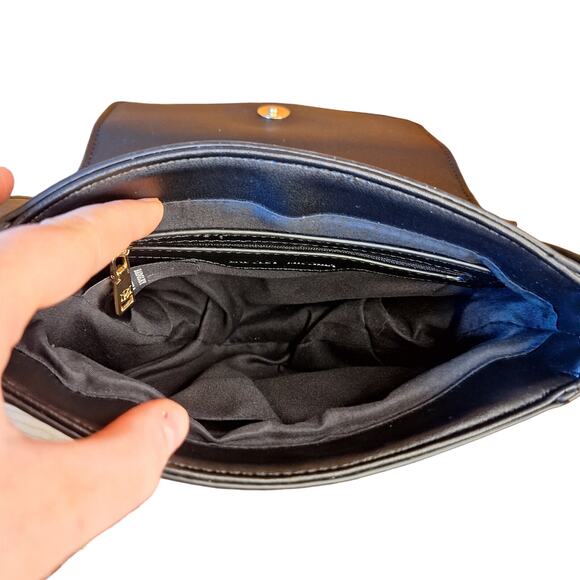 Badgley Mischka shoulder strap saddle bag faux leather black o ring trendy purse - Picture 2 of 7